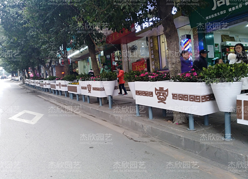 室外花箱道路護欄，大家一致的選擇！